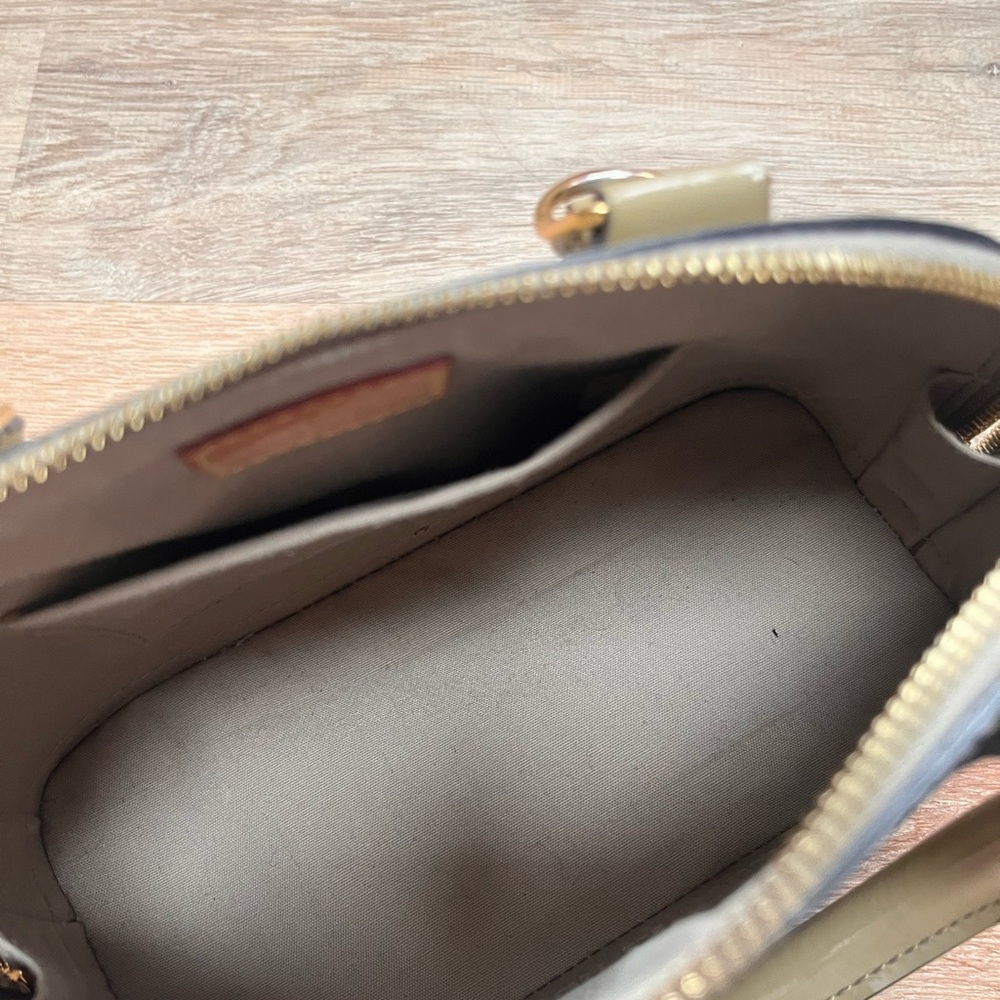 AUTH Louis Vuitton Alma BB Vernis Keychain Included! - Picture 9 of 16